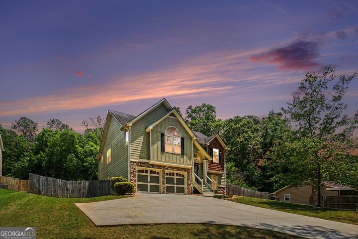 Property Photo:  3936 Memorial Parkway NW  GA 30152 