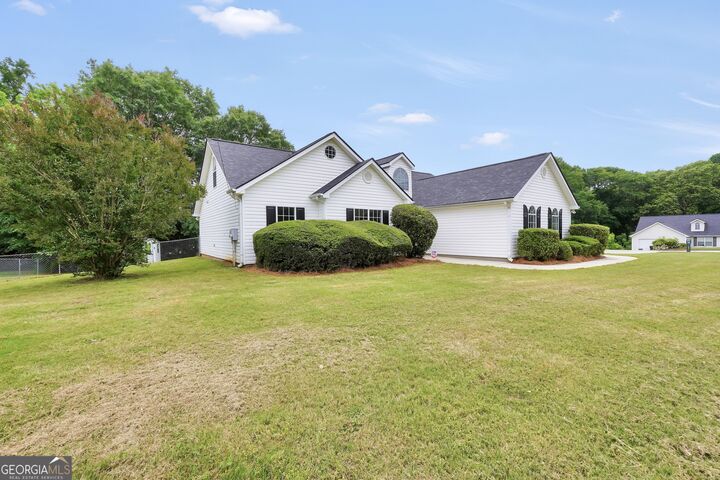 Property Photo:  2001 Big Cypress Lane  GA 30248 