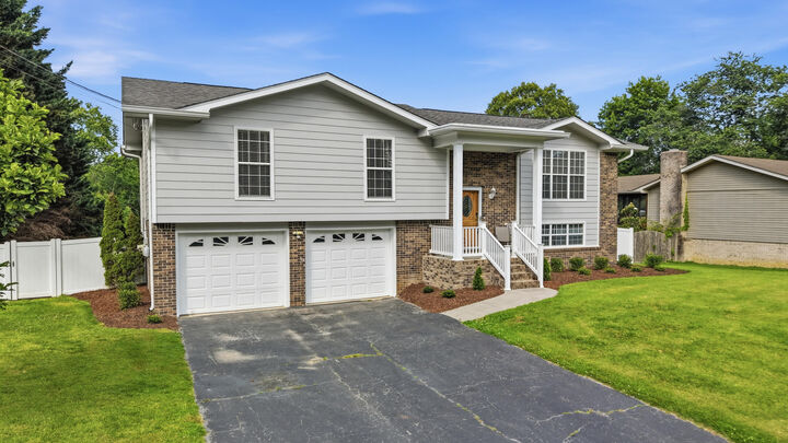 Property Photo:  441 Sandalwood Drive  TN 37343 