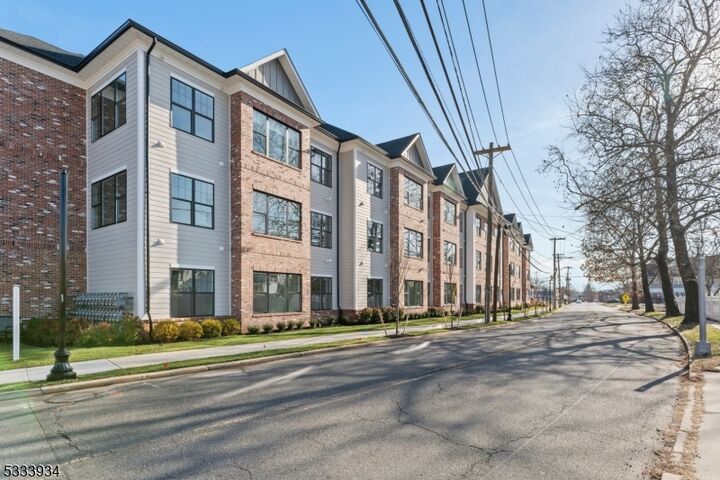 Property Photo:  518 Vosseller Ave 205  NJ 08805 