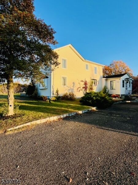 Property Photo:  5 Wyckoff Mills-Applegarth  NJ 08831 