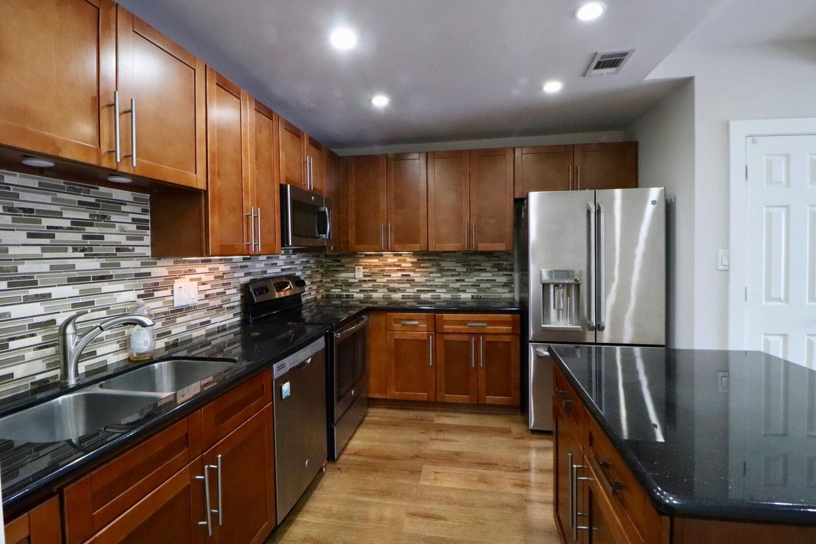Property Photo:  5929 Queensloch Drive 122  TX 77096 