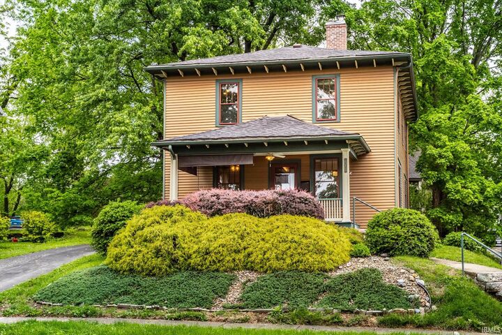 Property Photo:  702 W 7th Street  IN 47404 