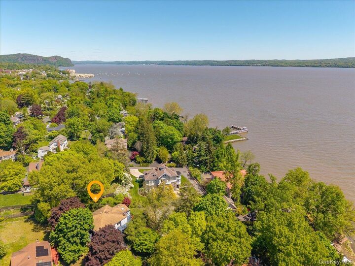 Property Photo:  9 Salisbury Place  NY 10960 