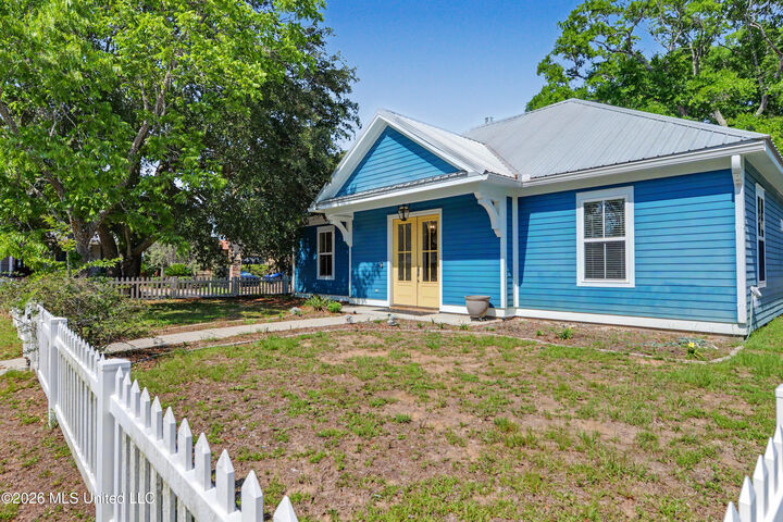 Property Photo:  9521 Red Bluff Court  MS 39564 