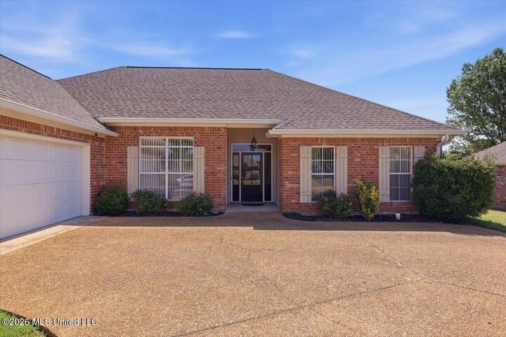 Property Photo:  210 Crescent Ridge Drive  MS 39110 