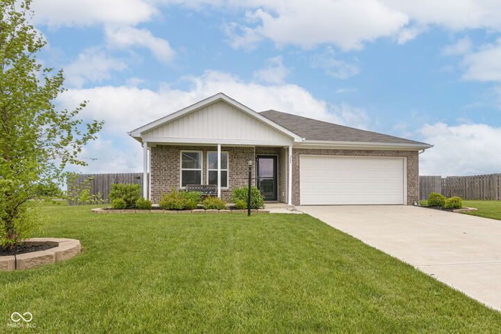 Property Photo:  265 Hopkins Drive  IN 46031 
