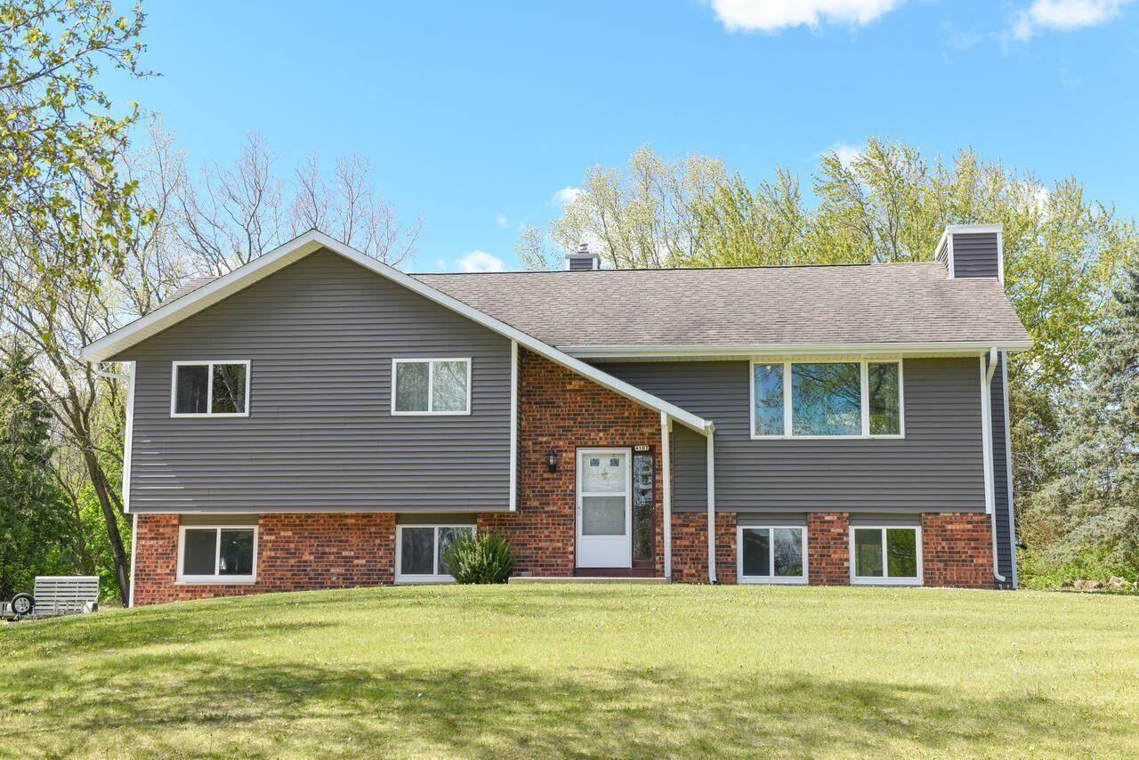 Property Photo: 4107 Scarborough Dr WI 53076