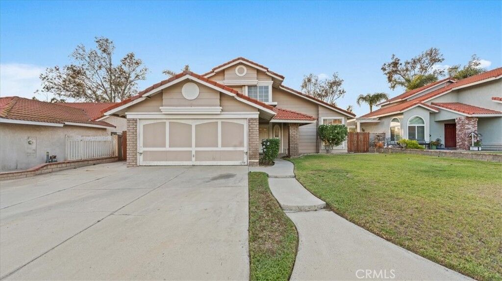 Property Photo:  1369 Cresta Road  CA 92879 