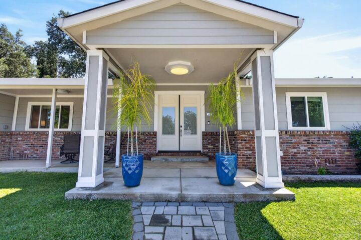 Property Photo: 4312 Vista De Lago Way CA 95628