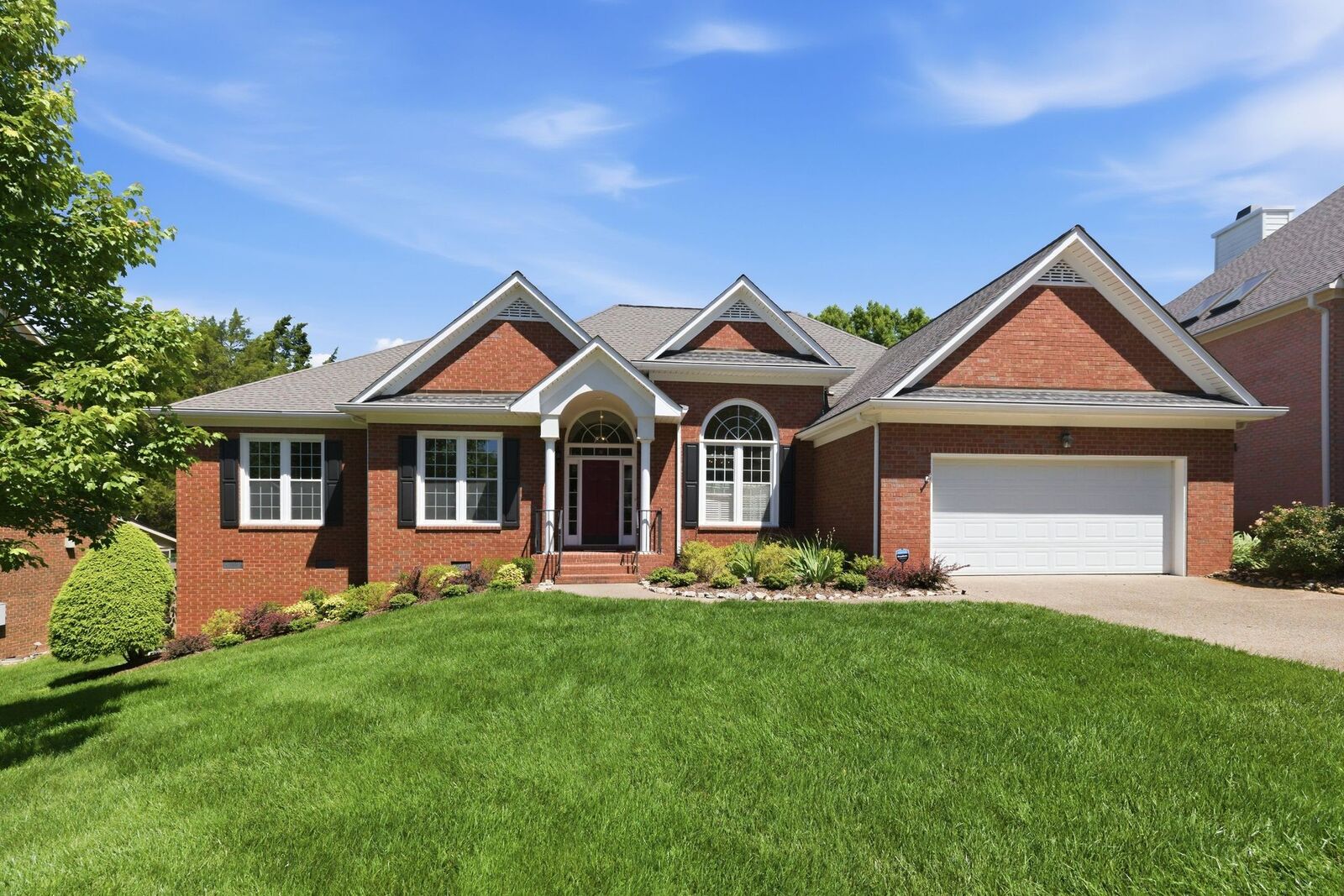 Property Photo:  205 Hatton Pl  TN 37067 