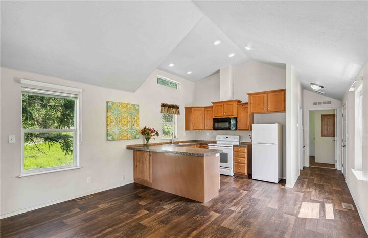 Property Photo:  1785 Hodgson Road  MT 59937 