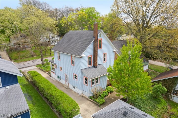 Property Photo:  638 Vine Street  OH 44240 