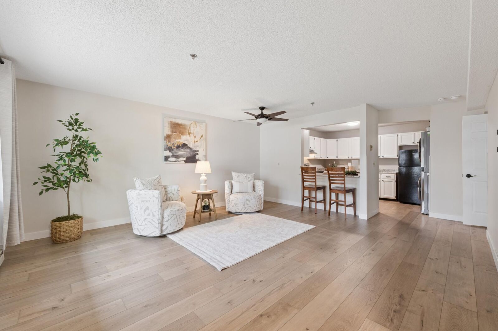 Property Photo: 2110 Ridge Drive 14 MN 55416