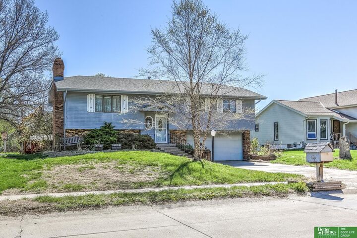 Property Photo:  2629 N 142nd Street  NE 68164 