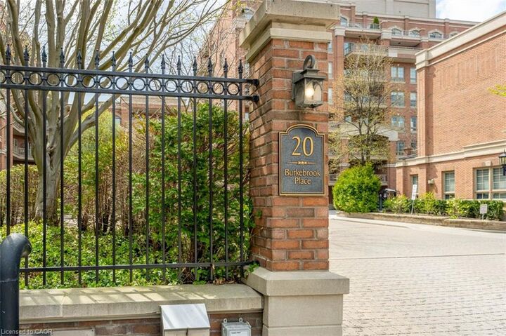 Property Photo: 20 Burkebrook Place 328 ON M4G 0A1