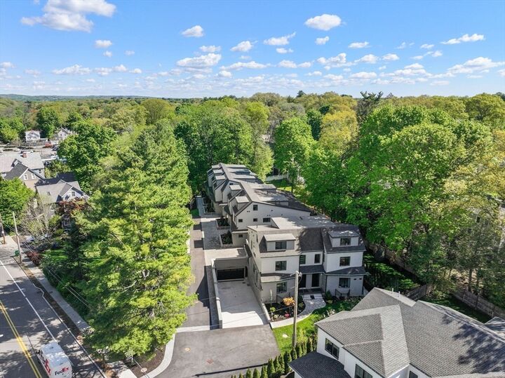 Property Photo:  956 Walnut Street 7  MA 02461 