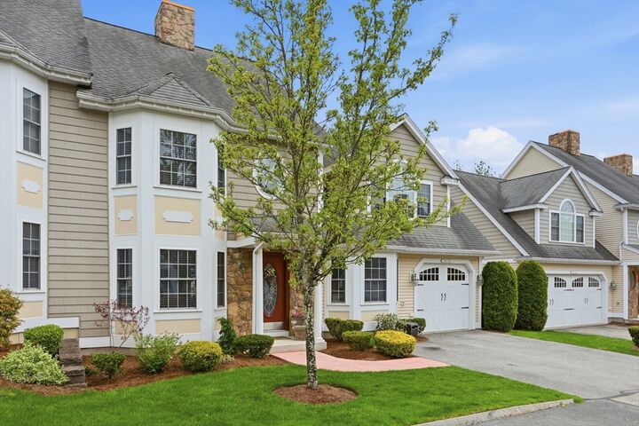 Property Photo: 7 Jill'S Way 7 MA 01876