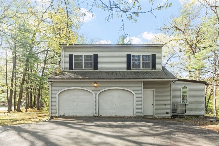 Property Photo:  4 Northway  MA 01940 