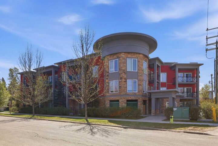 Property Photo:  117 19 Avenue NE 207  AB T2E 1N9 