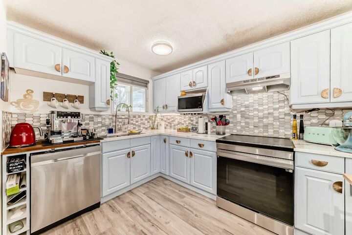Property Photo:  1155 Falconridge Drive NE 86  AB T3J 1E1 