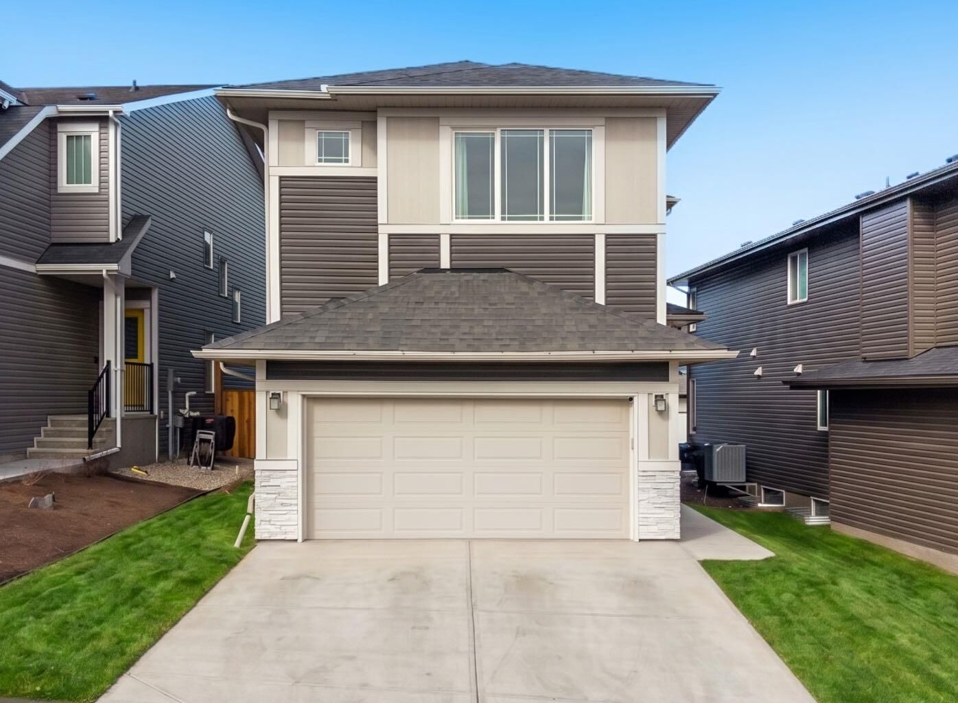 Property Photo: 58 Sage Hill Heights NW AB T3R 2A5