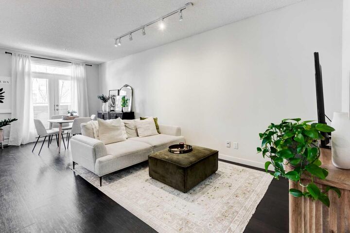 Property Photo:  7 Westpark Common SW 214  AB T3H 0Y4 