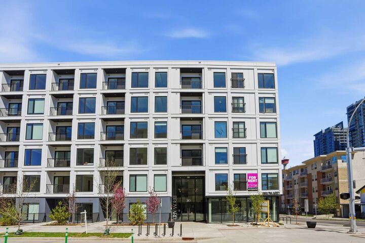 Property Photo: 310 15 Avenue SW 309 AB T2R 1S9