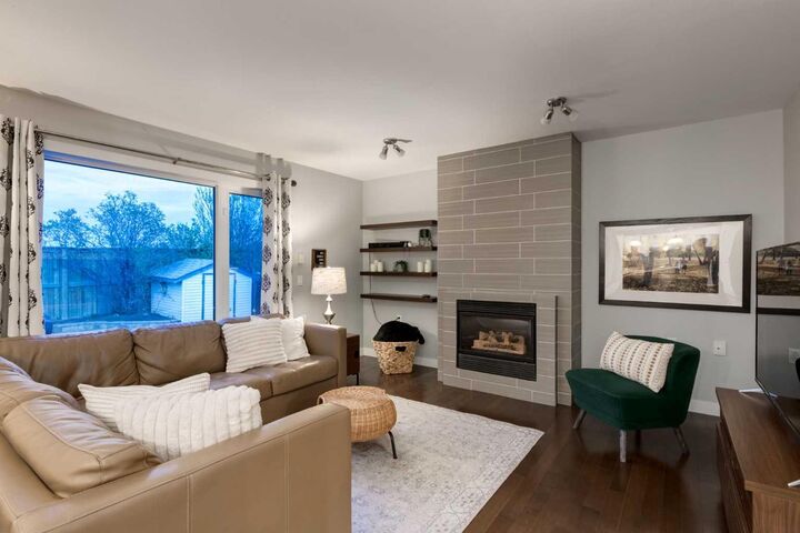 Property Photo:  83 Citadel Meadow Grove NW  AB T3G 4W8 