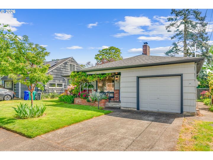Property Photo: 4214 SE 91st Ave OR 97266