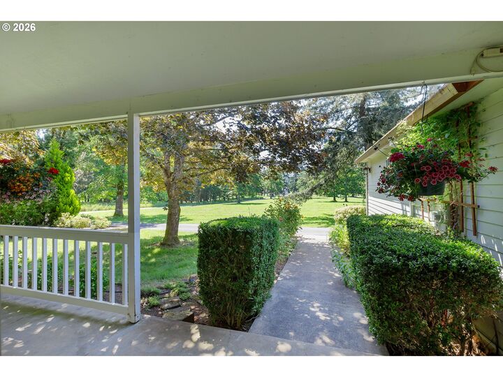 Property Photo:  13925 S Carus Rd  OR 97045 