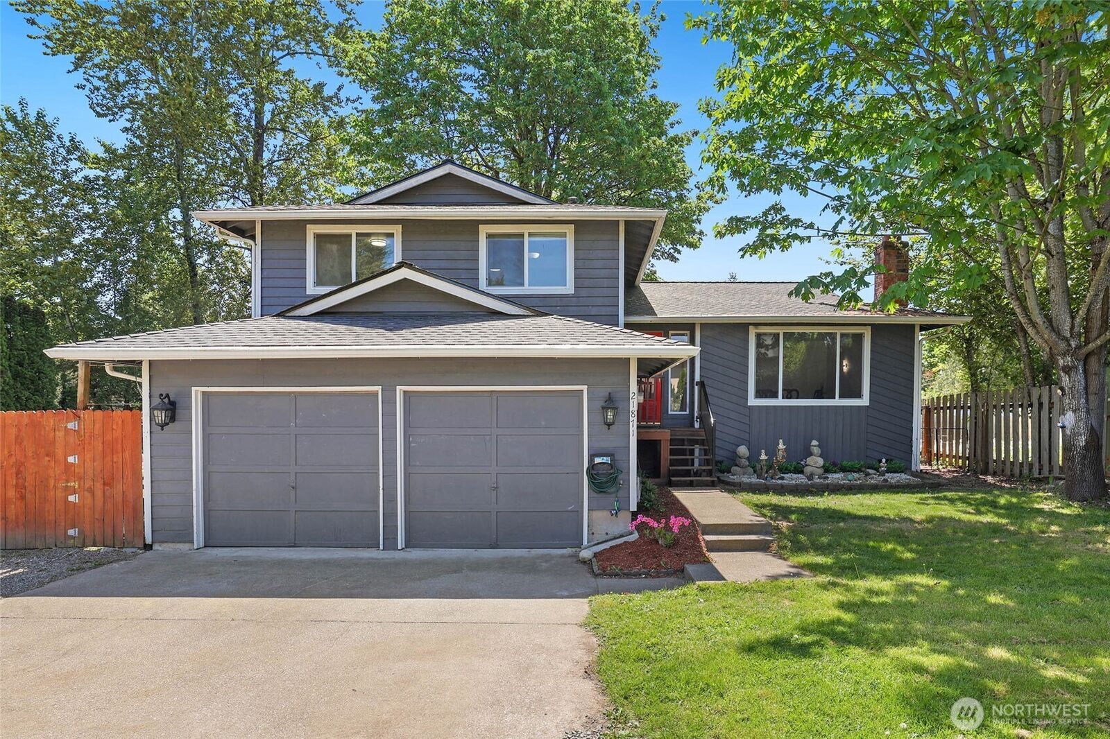 Property Photo: 21871 SE 267th Street WA 98038