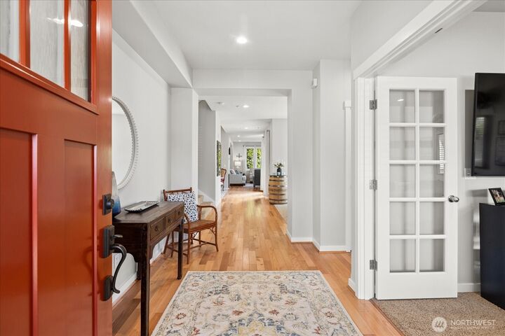 Property Photo:  1074  Ridge Street  WA 98275 