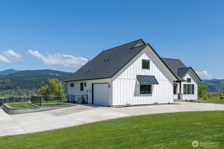 Property Photo: 158 Breezy Lane WA 98564