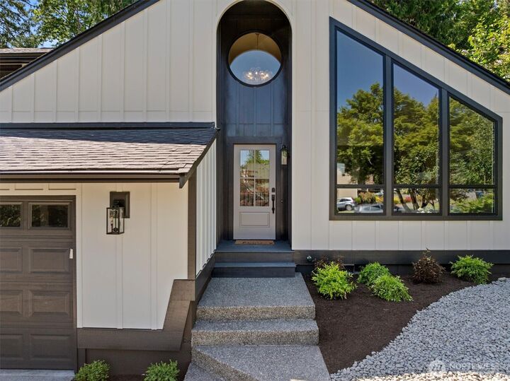 Property Photo:  2425 NW Oakcrest Drive  WA 98027 