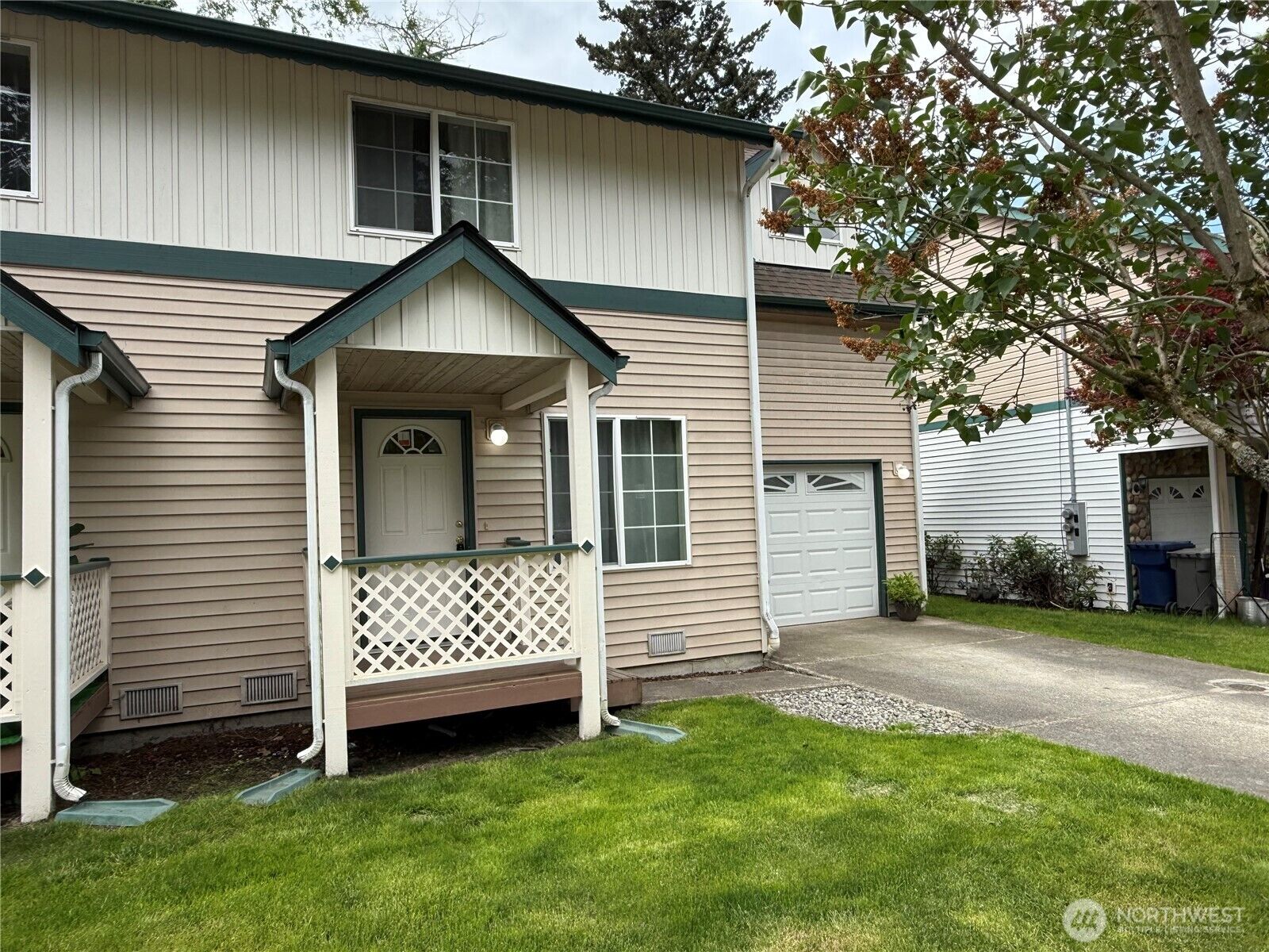 Property Photo: 1826 98th Place SW B WA 98204