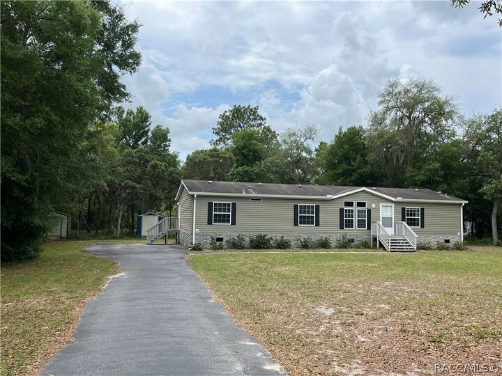 Property Photo:  1570 E Sheridan Lane  FL 34442 