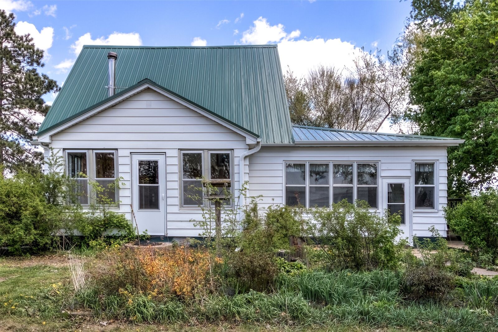 Property Photo:  E8142 County Road C  WI 54739 