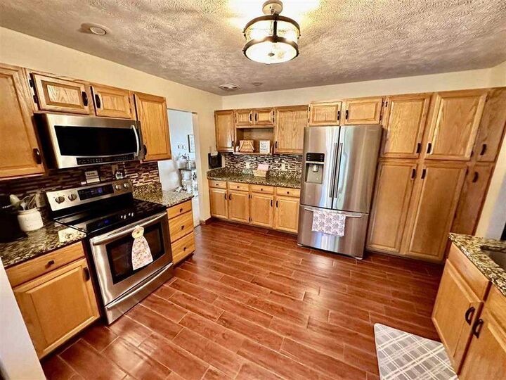 Property Photo:  711 Hidden Valley Drive  IN 47374 