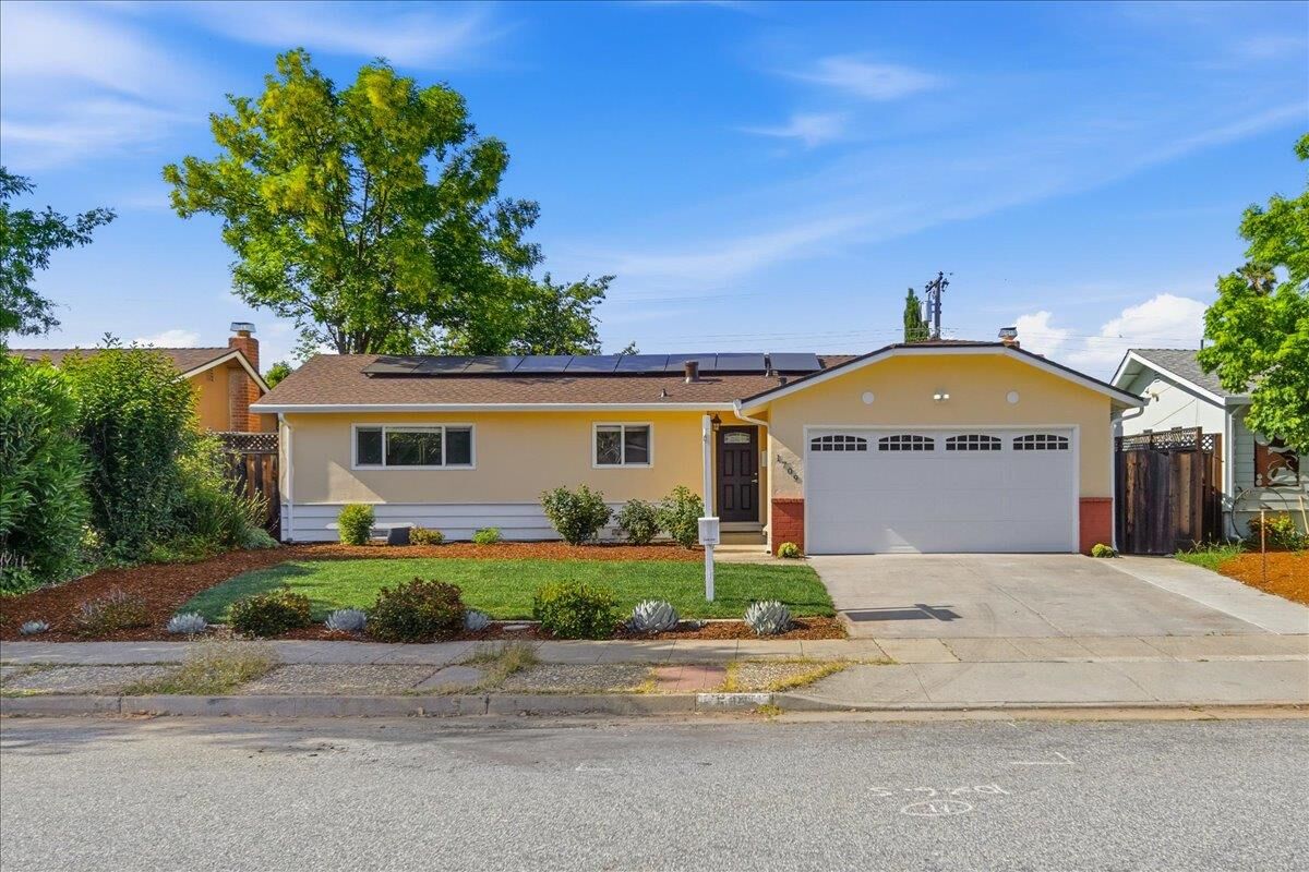 Property Photo: 1709 Canna Lane CA 95124