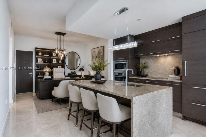 Property Photo:  900 Biscayne Blvd 4205  FL 33132 