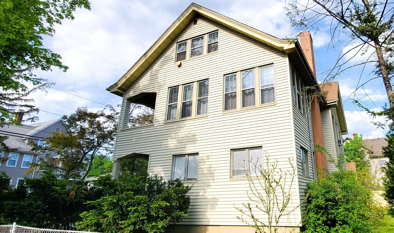 Property Photo:  42 Vance Street 2nd Fl  CT 06052 
