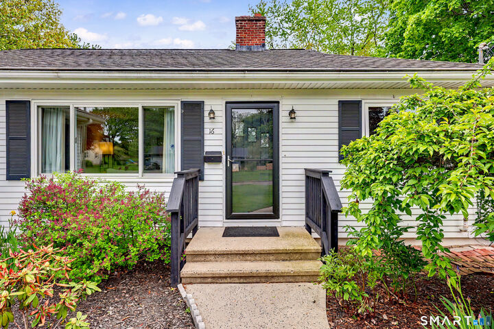 Property Photo:  16 Ridgeland Circle  CT 06492 