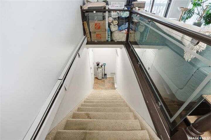 Property Photo:  1014 Colony Street A  SK S7N 0S4 
