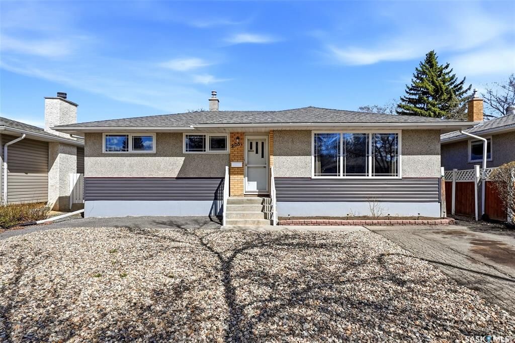 Property Photo:  205 Argyle Street N  SK S4R 4C7 