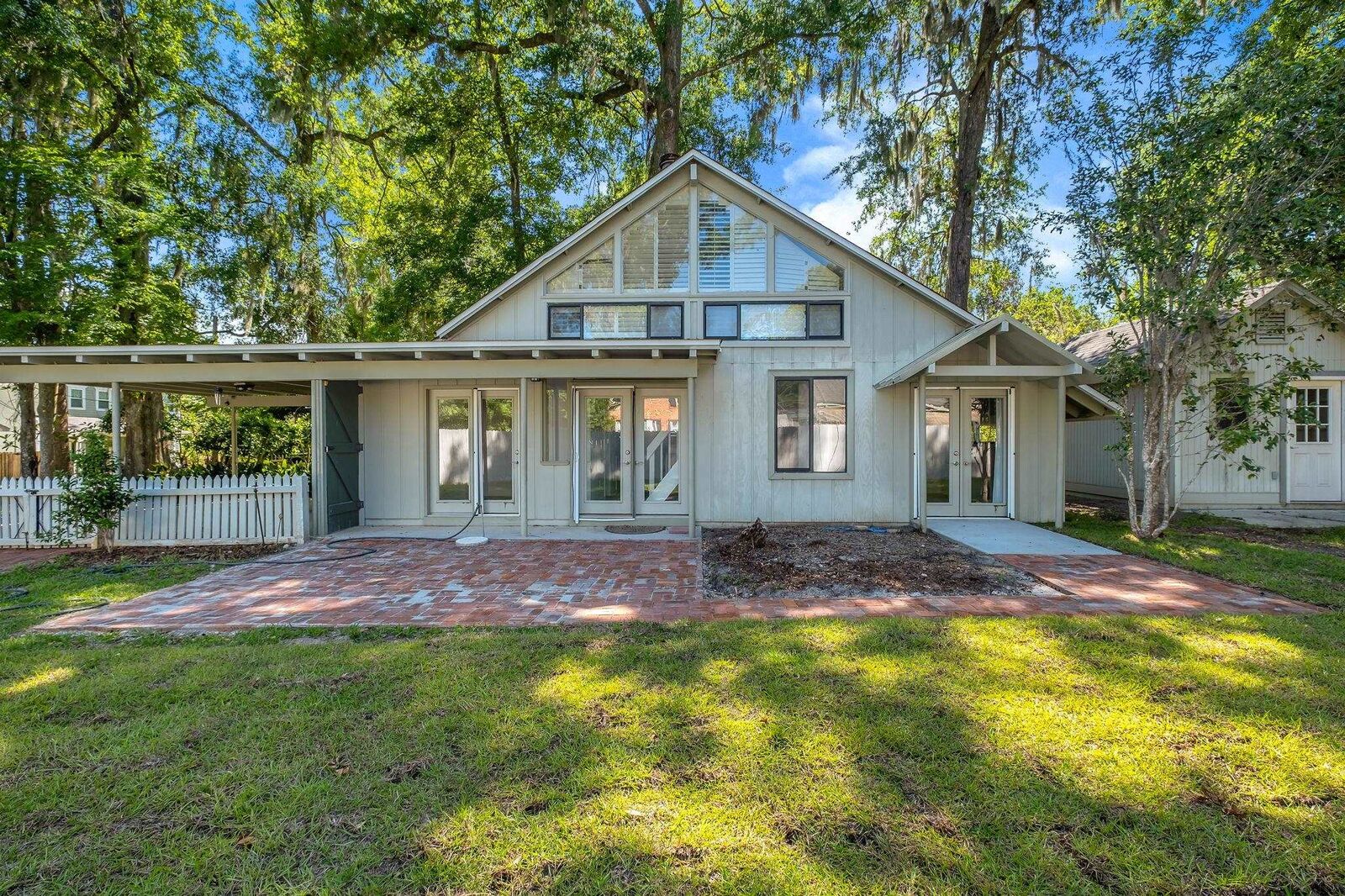 Property Photo:  1010 Cherry Laurel Street  FL 32308 