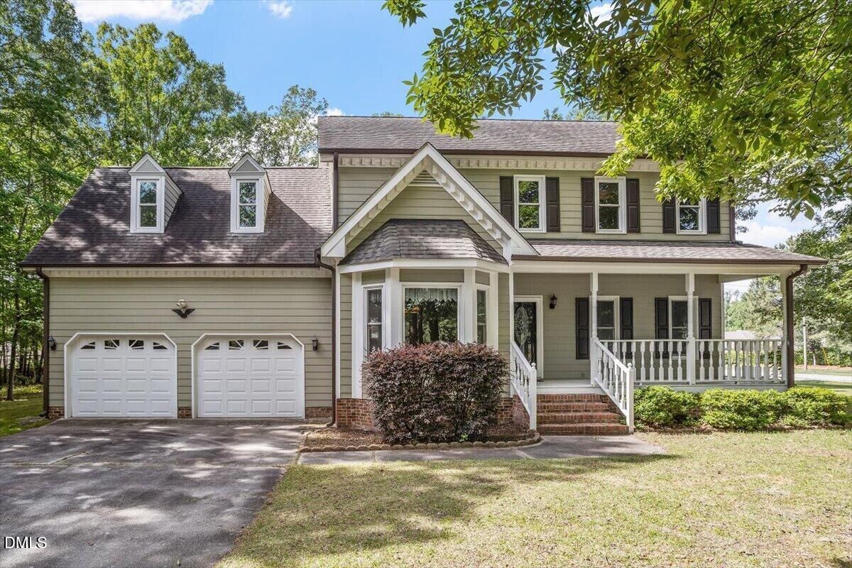 Property Photo: 1200 Concordia Court NC 27526