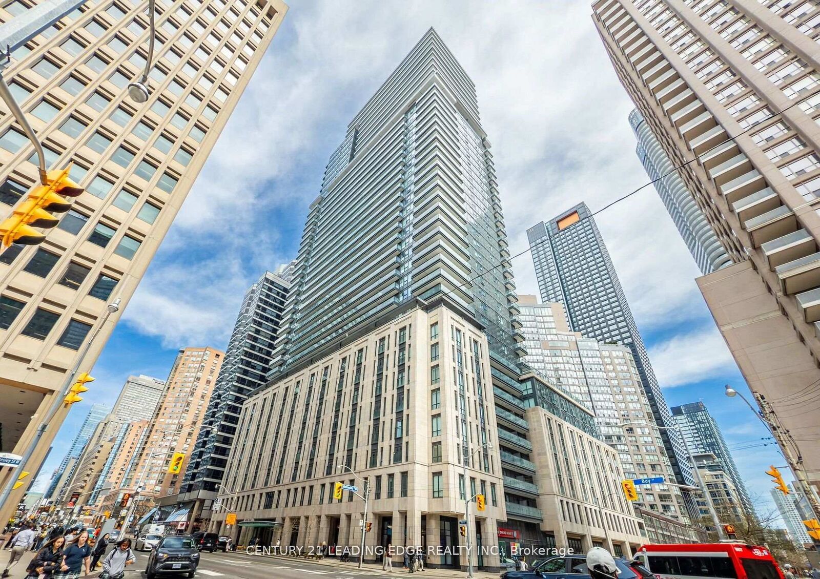 Property Photo:  955 Bay Street 913  ON M5S 0C6 