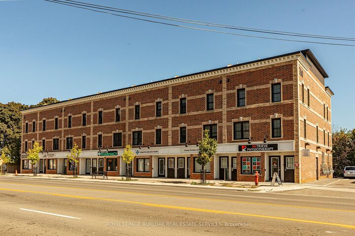 Property Photo: 760 Lakeshore Road E 213 ON L5E 1C7