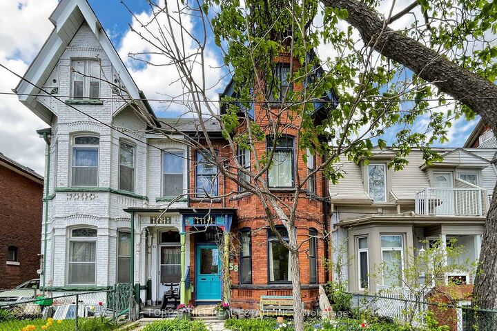 58 Nassau Street — photo 1